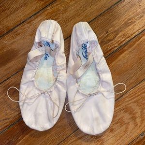 Capezio 205 Ballet Pink Shoes